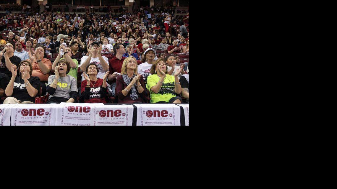Loyal USC women’s fans packing for Tampa