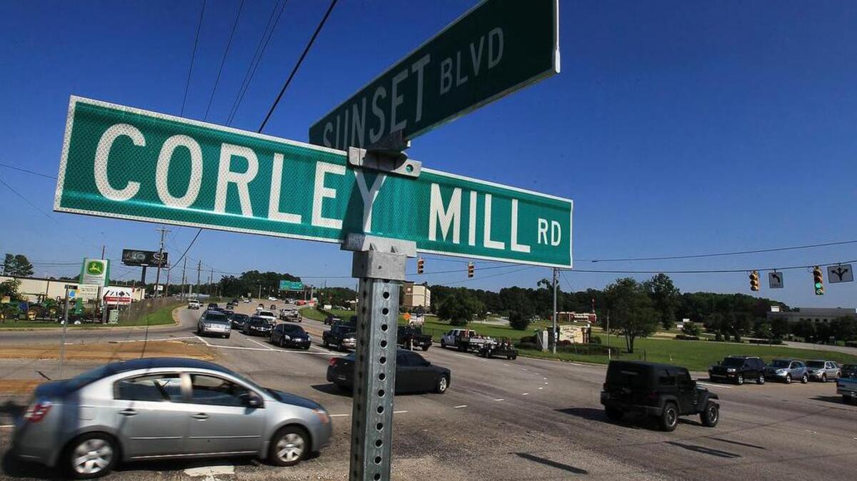 Corley Mill Road traffic leading to and from River Bluff High School