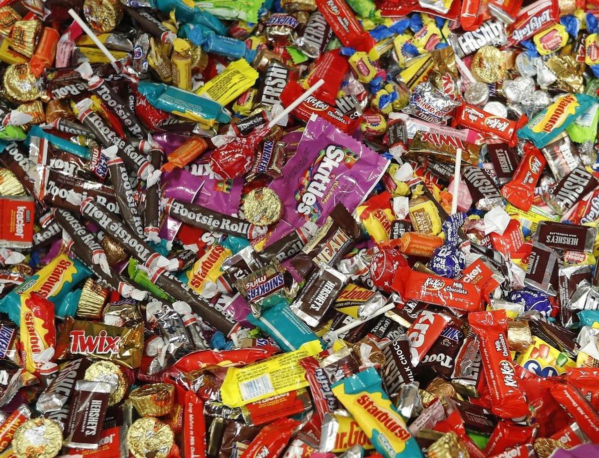You can use NextDoor’s Treat Map to find houses in your neighborhood giving out candy.