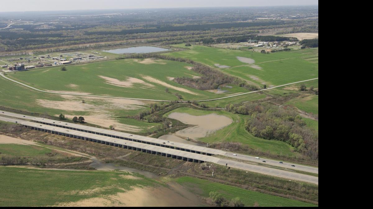 
Aerial photo of Burroughs and Chapin's property once slated for Green Diamond next to the Congaree River adjacent to I-77 and Columbia. Pictured on the upper left is the City of Columbia wastewater treatment plant and on the upper right is Heathwood Hall. 

