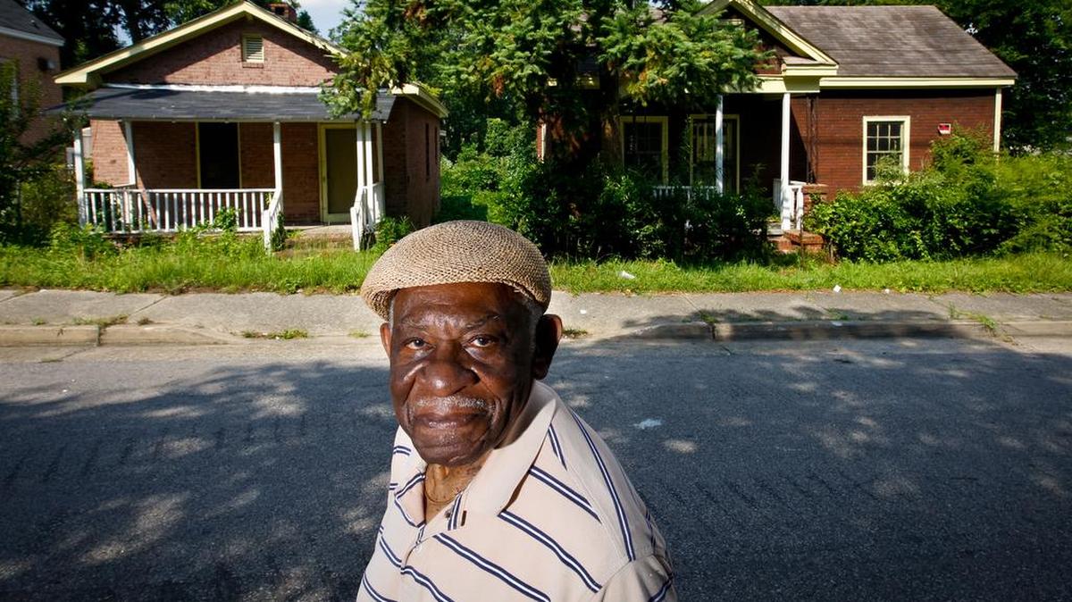 Durham Carter, president of the Martin Luther King Neighborhood Association, pictured in 2010.