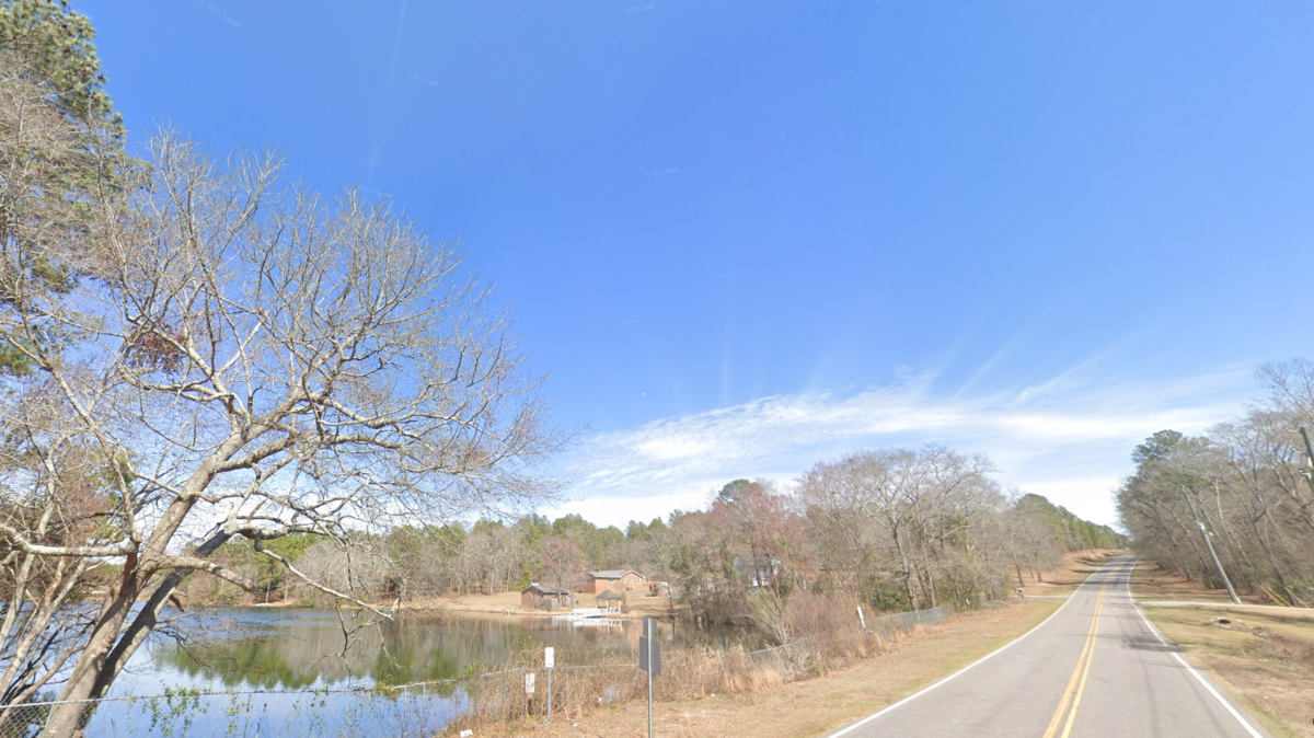 Forts Pond Road near Pelion