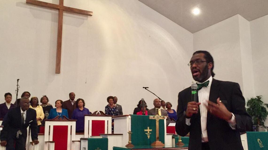 ‘Stand Up Sunday’ takes issue of gun violence to the pulpit