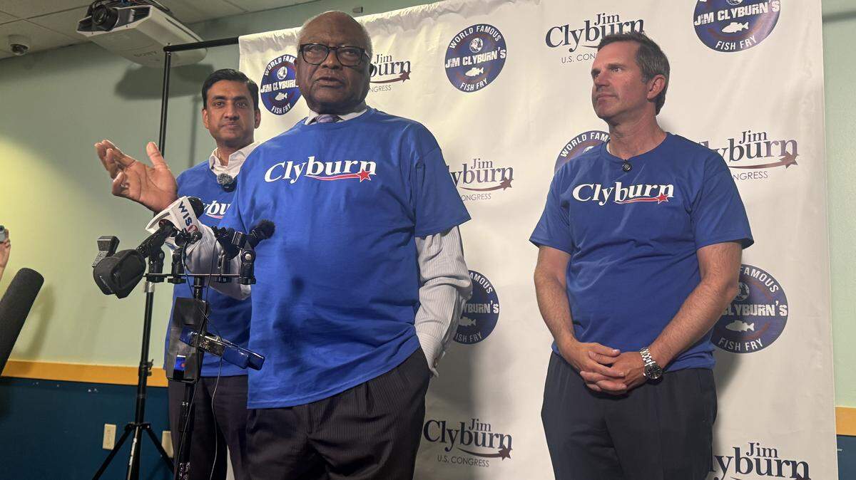 U.S. Rep. Jim Clyburn, South Carolina’s lone Democratic member in its federal delegation, speaks to the media at his 2026 fish fry. He was joined by California U.S. Rep. Ro Khanna and Kentucky Gov. Andy Beshear, who are both potential 2028 presidential candidates.