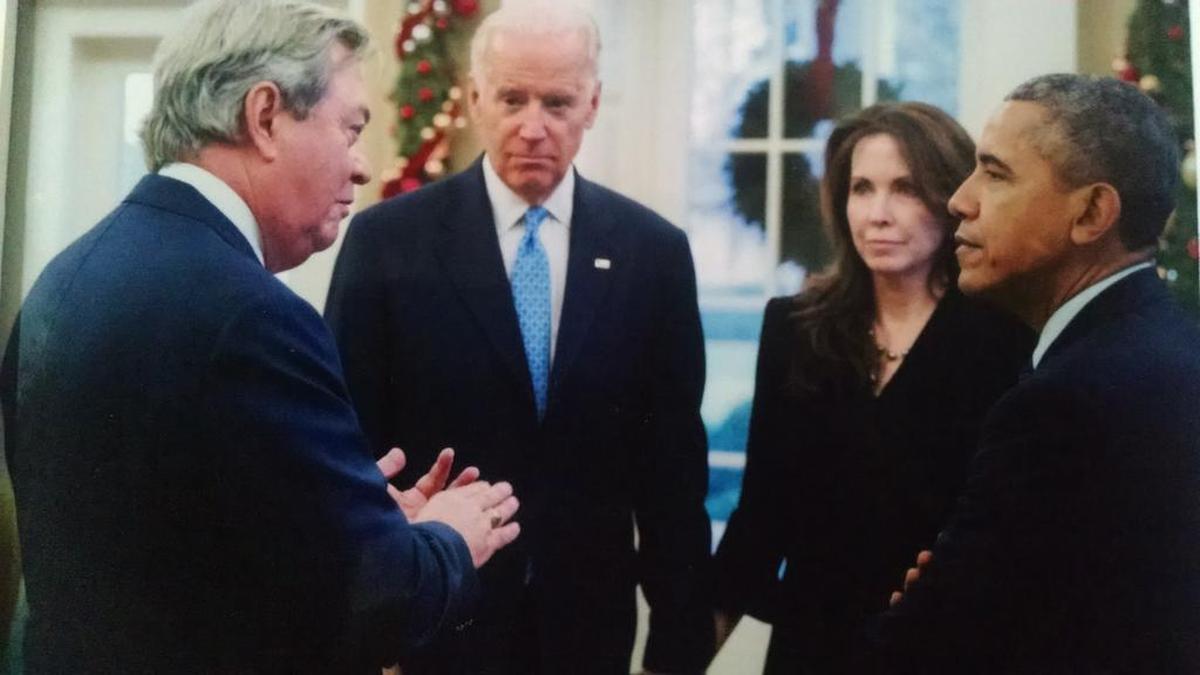Dick Harpootlian, left, and wife Jamie meet with President Barack Obama and Vice President Joe Biden in the Oval Office.