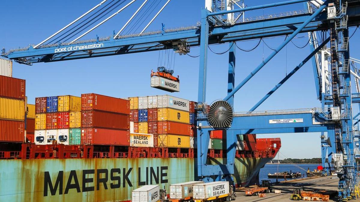 Containers arriving and leaving the Wando Welch Terminal are unloaded and loaded for shipment. Foreign trade is a large part of the South Carolina economy.