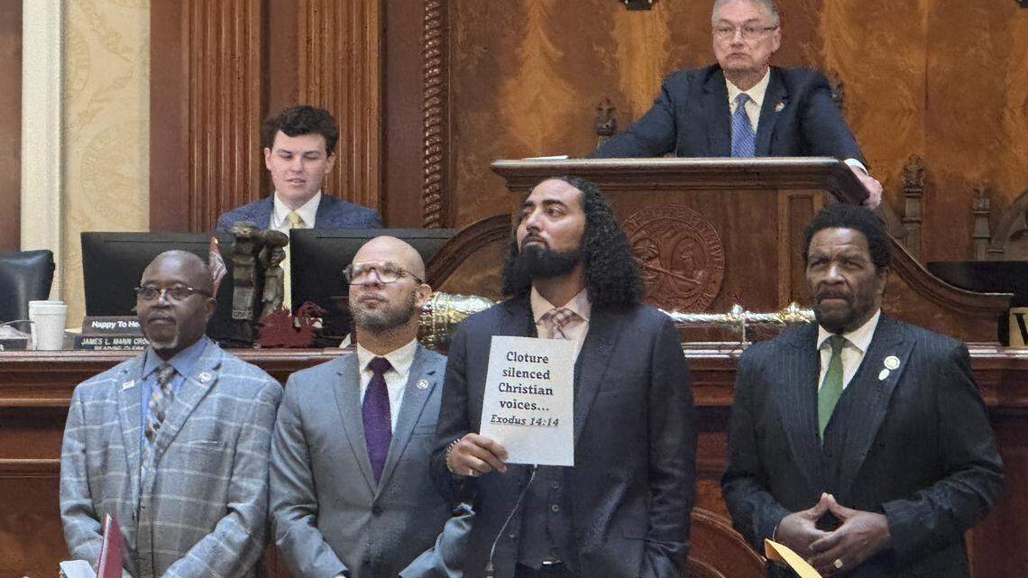SC school students would see Ten Commandments in class, under bill passed by House