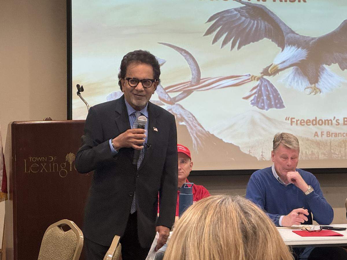 Rom Reddy, the founder of DOGE SC, speaks at the Lexington County Republican Party meeting on Monday, Nov. 3, 2025. DOGE SC has proposed a change to who appoints people to the Judicial Merit Selection Commission. The JMSC serves as a screening committee before deciding whether a candidate is qualified for a judicial position. The full General Assembly then elects judges.