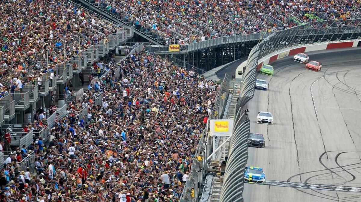 Cars round the track during the 64th annual Bojangles’ Southern 500 at Darlington Raceway.