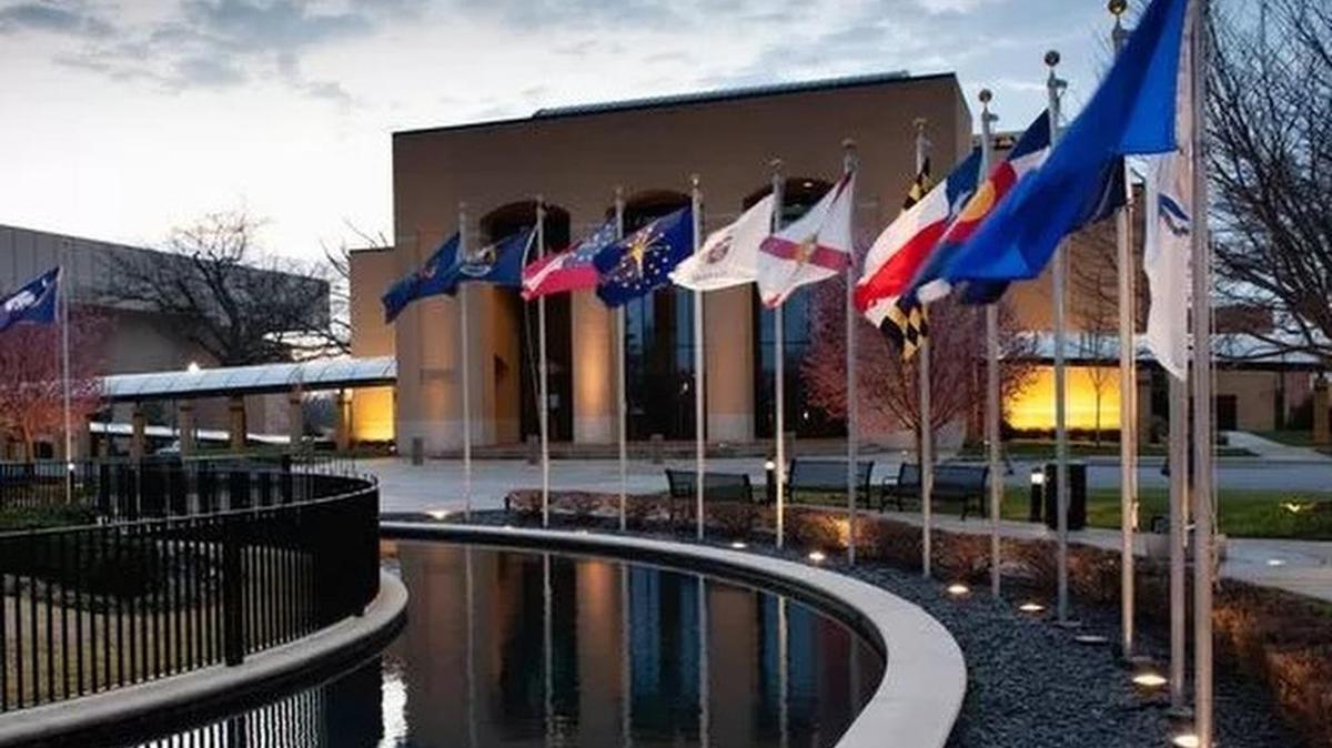 Bob Jones University recently achieved a long-sought goal: regional accreditation. Pictured is the fountain in front of BJU’s Rodeheaver Auditorium.