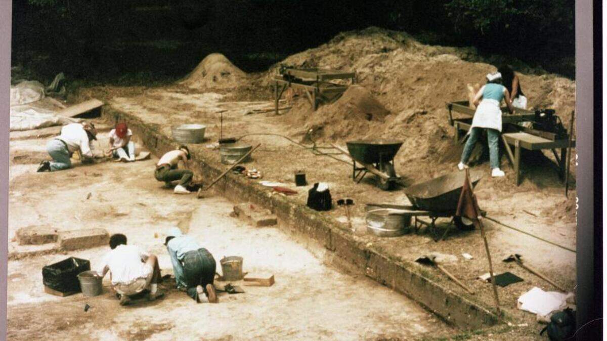 Archaeologist teams from The South Carolina Institute of Archaeology and Anthropology excavate the site of Santa Elena, a 16th century Spanish settlement, on the Parris Island Marine Corps Golf Course from 1979 to 1985. This photo is titled, "Santa Elena excavation".