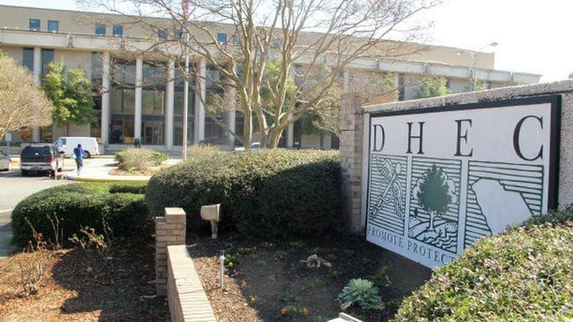 Daily South Carolina COVID-19 cases down, remain above 2,000