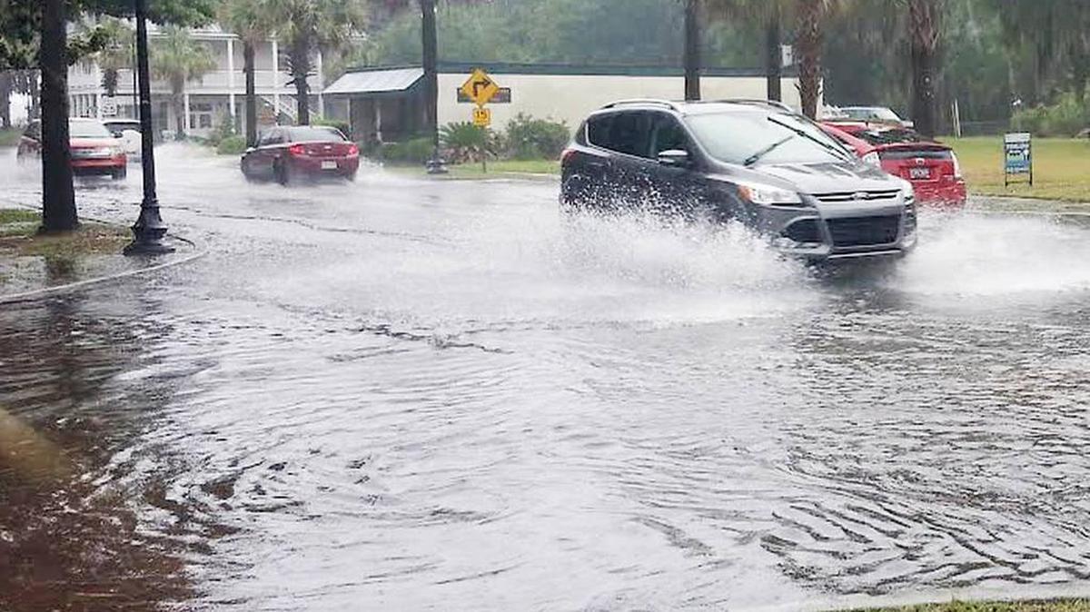 Charleston and Savannah both broke records for the number of flooded days during the 2016 meteorological year.