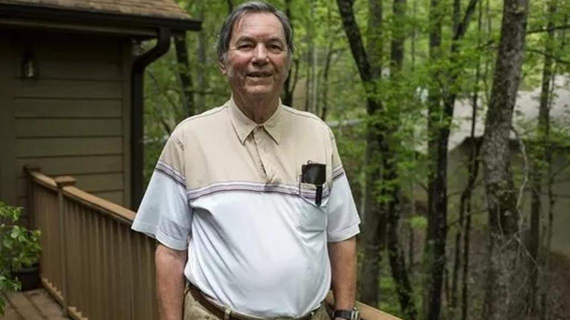 Watch the eclipse and be 'amazed' like this guy who's seen 26 of them