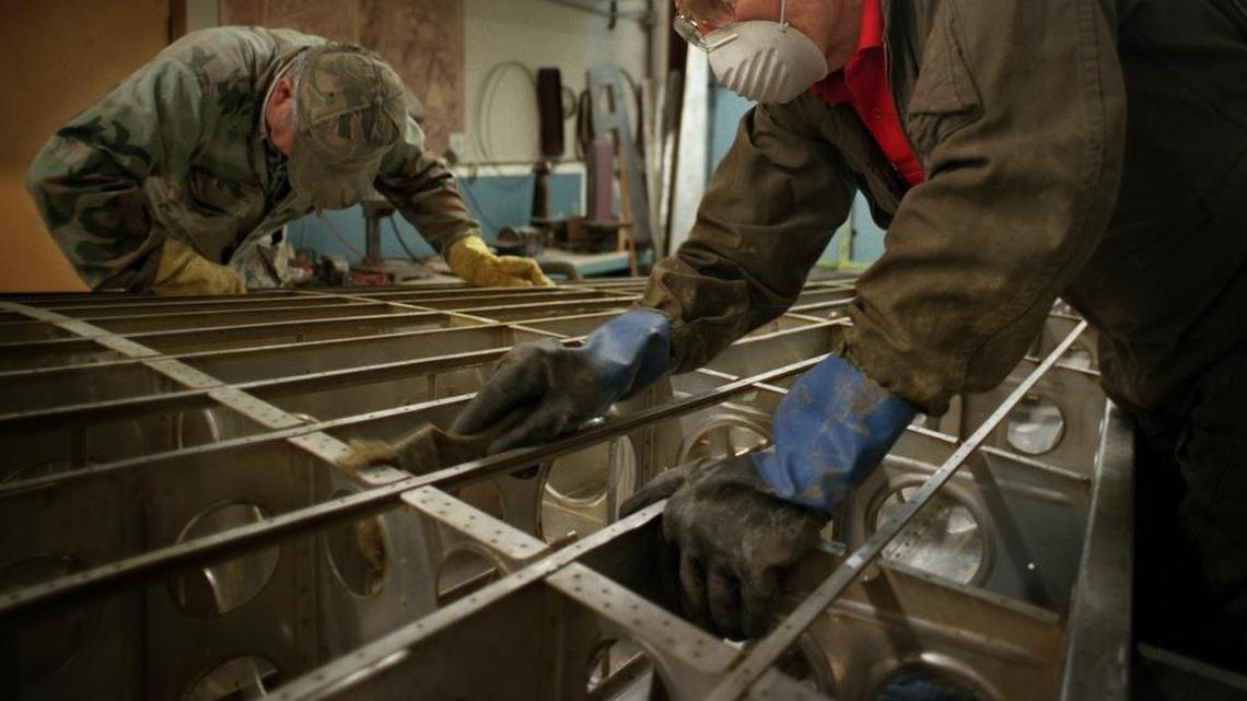 Using paint strippers with methylene chloride can be deadly, but the EPA won’t ban it.