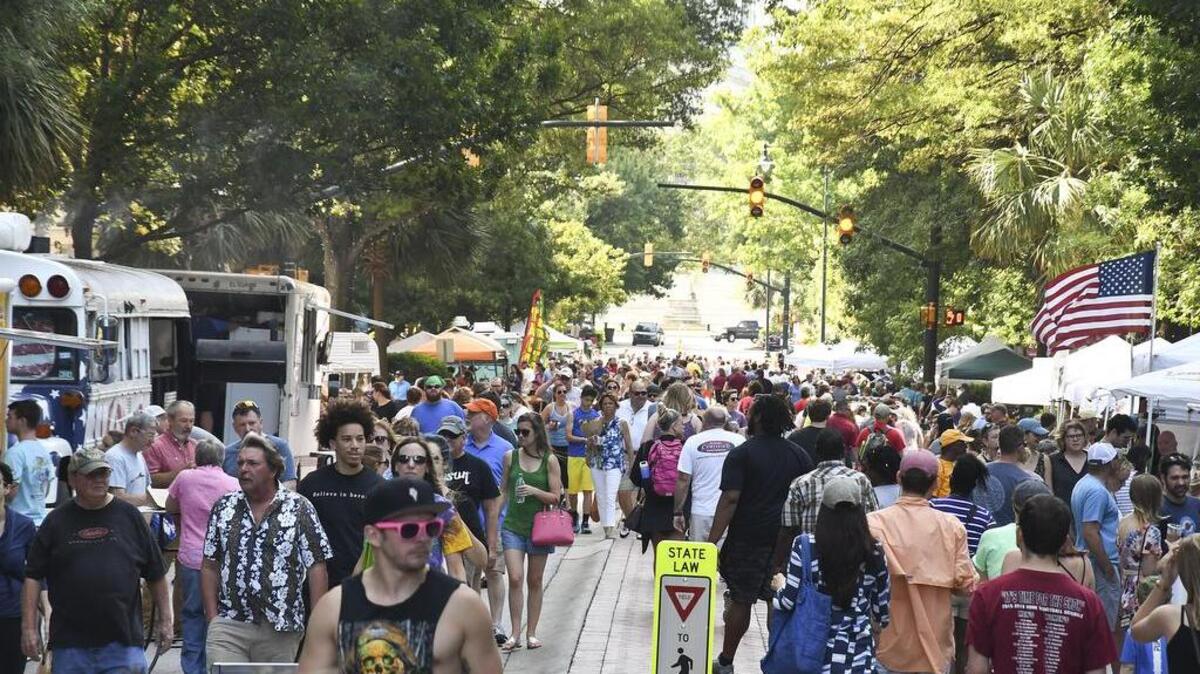 Columbia’s Soda City Market is packed with music, art, food, fresh vegetables and people every Saturday from 9 am to 1 pm.