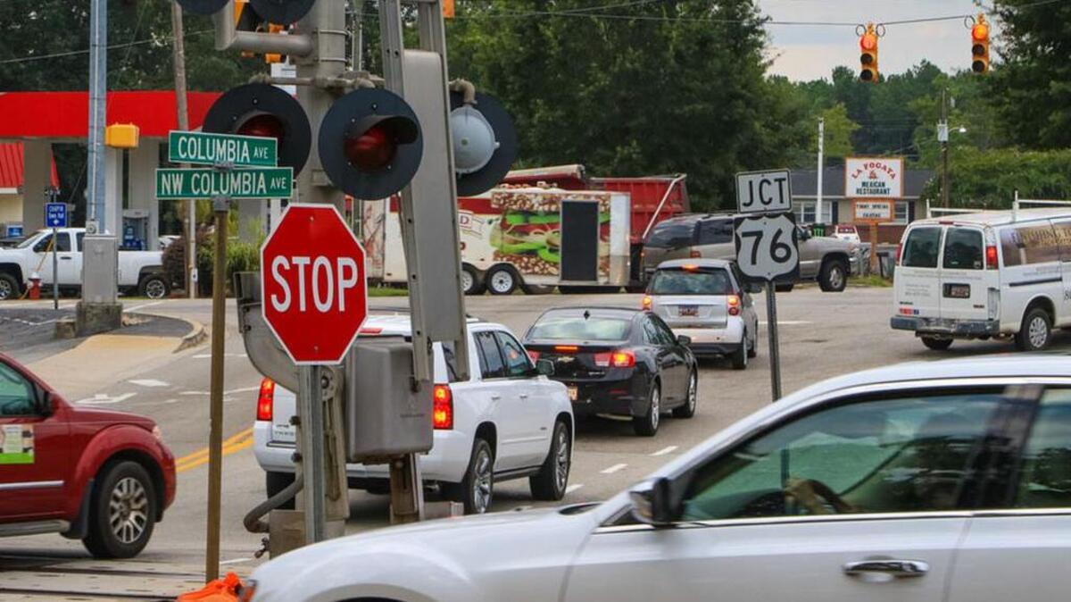 About 16,500 vehicles travel daily on Columbia Avenue and US 76 in Chapin, thoroughfares that intersect near a railroad crossing in the center of town.