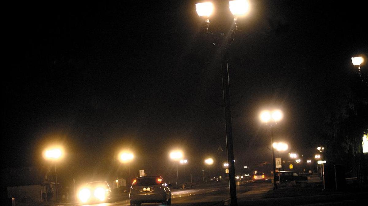 Highway street lights could enhance the entrances to Columbia.