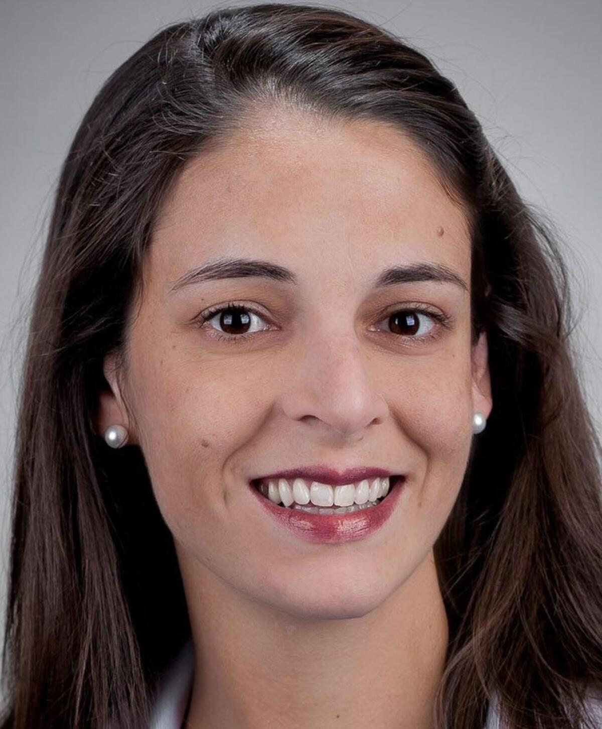 Dr Elizabeth Mack