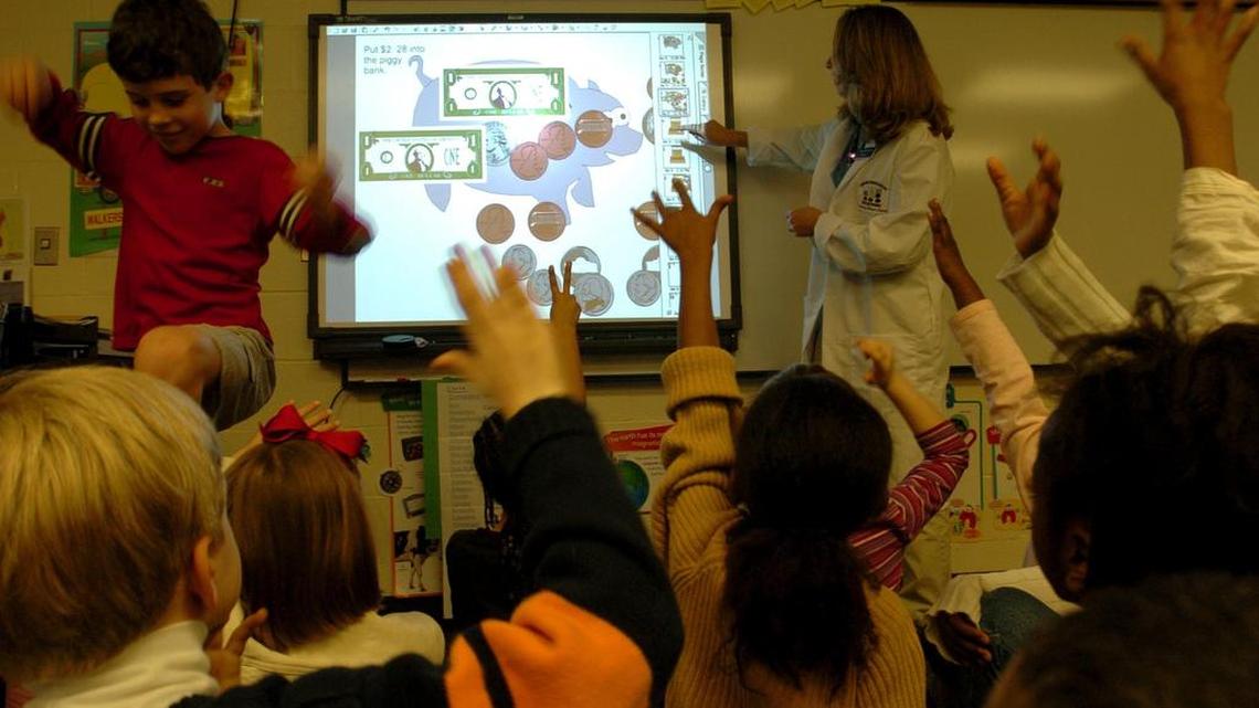 SC teachers, bus drivers could get raises in 2023 to help fill growing vacancies