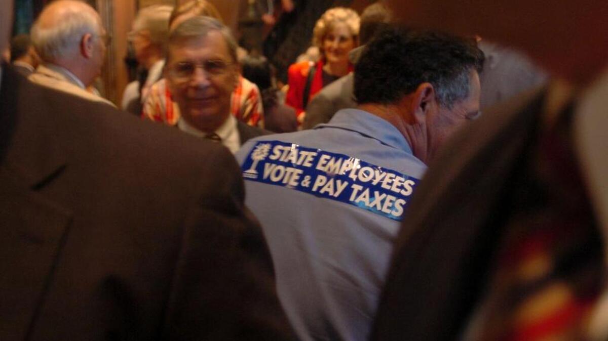 SC state employees are fleeing government jobs because of low pay and benefits.