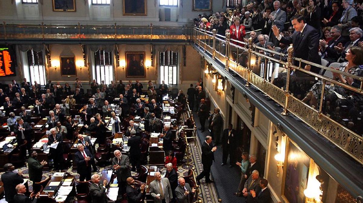 Members of the SC Senate and the House applaud a judicial election — in this case John Kittredge to the state Supreme Court. This spring, the Legislature’s merit selection panel refused to examine allegations that a judge violated the no-pledge law, and the Legislature elected him anyway.