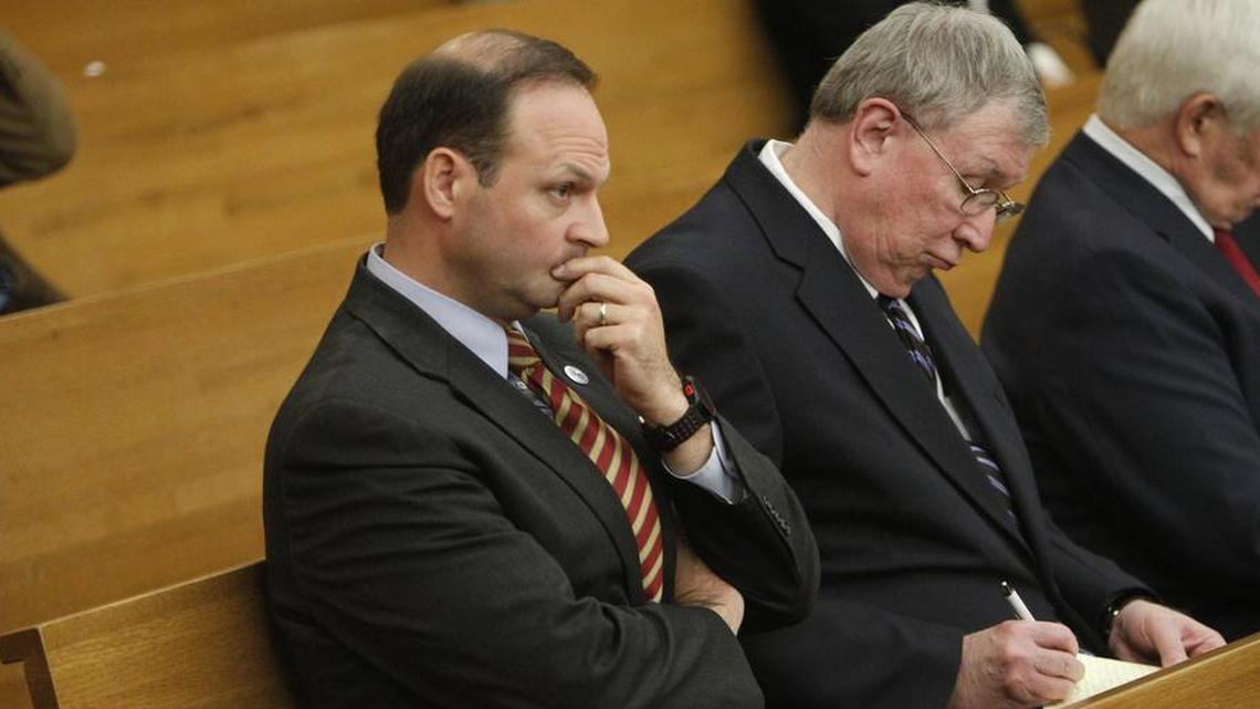 SC Attorney General Alan Wilson’s office is siding against the state in a lawsuit challenging SCE&G’s nuclear surcharge. To Mr. Wilson’s immediate right i Solicitor General Bob Cook, who is arguing the case.