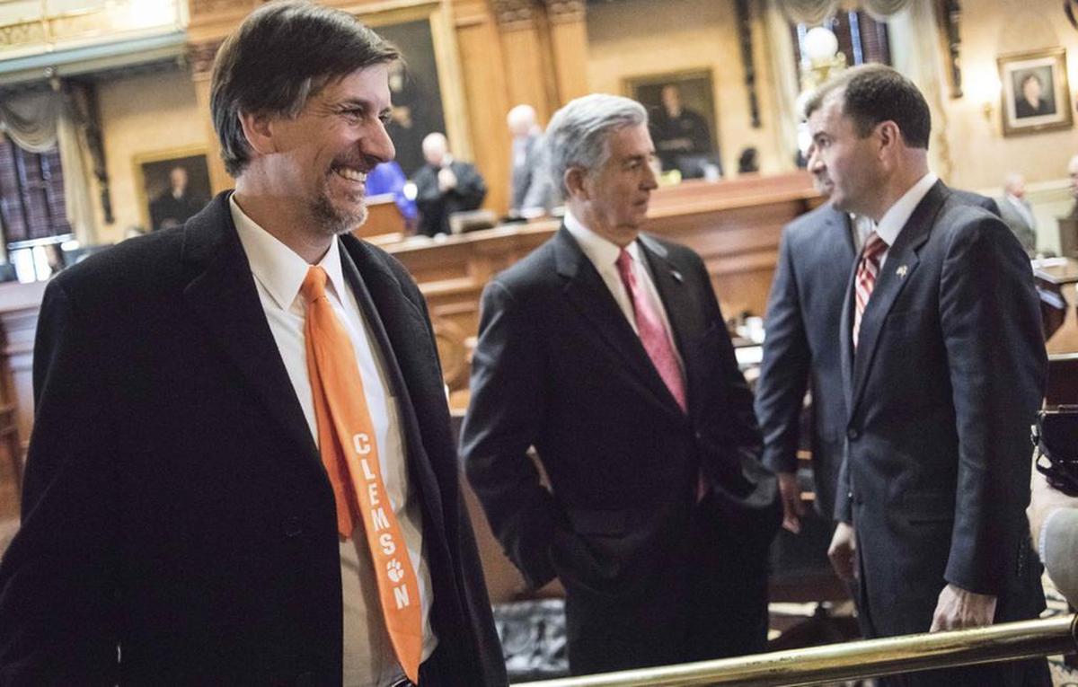 Sen Vincent Sheheen shows off his new beard and Clemson tie during the first day of the 2017 legislative session.