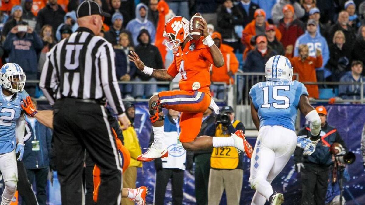 Clemson quarterback Deshaun Watson (4)