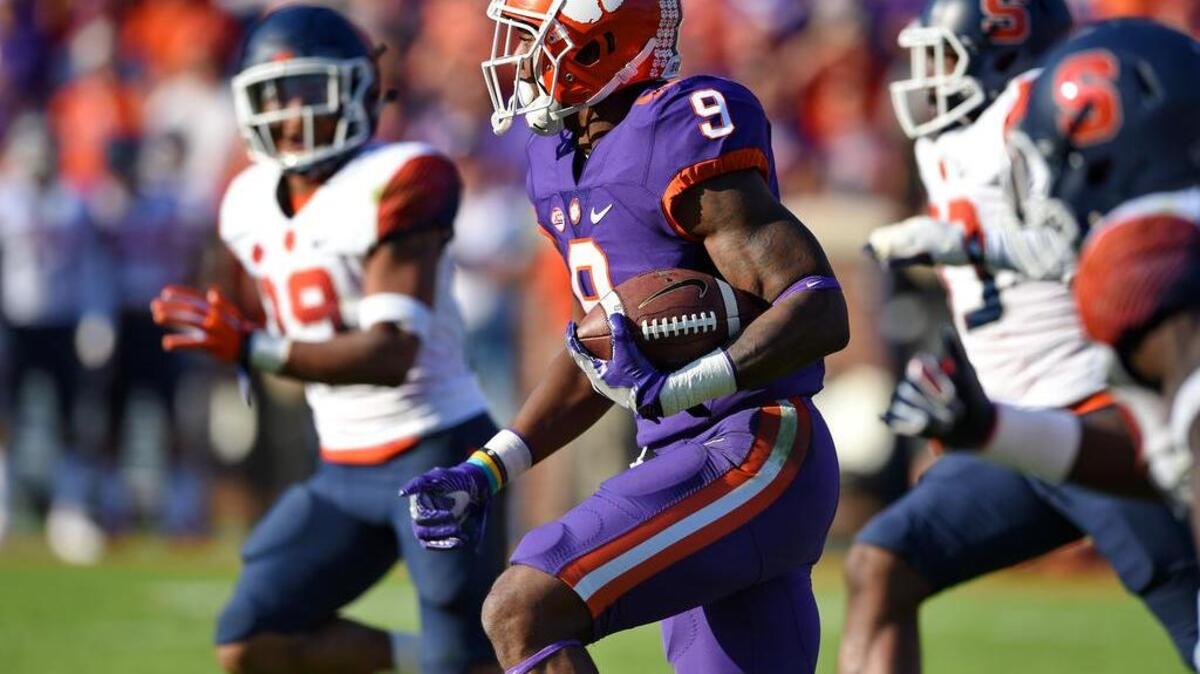 Clemson's Wayne Gallman rushes for a first down against Syracuse on Saturday.