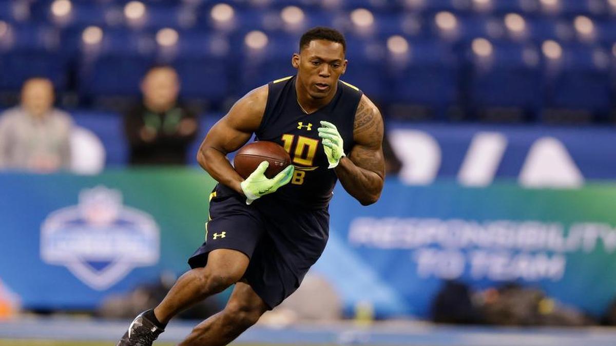 Clemson running back Wayne Gallman runs a drill at the NFL football scouting combine in Indianapolis.