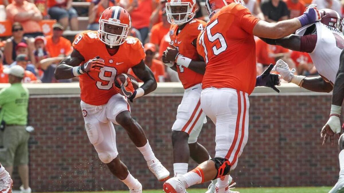 Clemson junior Wayne Gallman and the running game are off to a slow start in 2016.