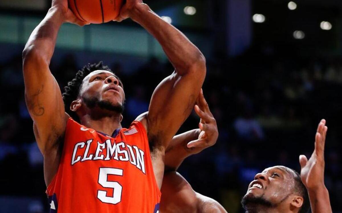 Clemson forward Jaron Blossomgame (5)