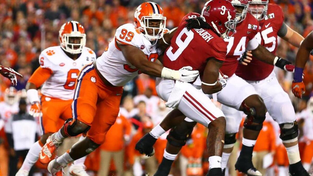Clemson defensive lineman Clelin Ferrell announced over the weekend that he will be returning to school for 2018.