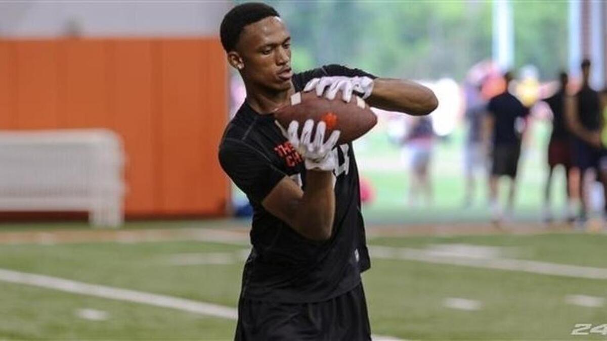 Wide receiver Diondre Overton, a 2016 Clemson target.