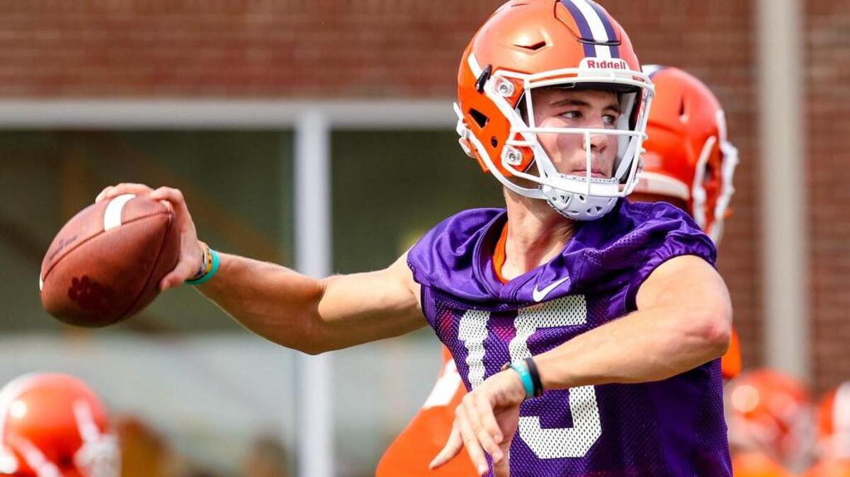 Clemson quarterback Hunter Johnson is expected to avoid a redshirt.