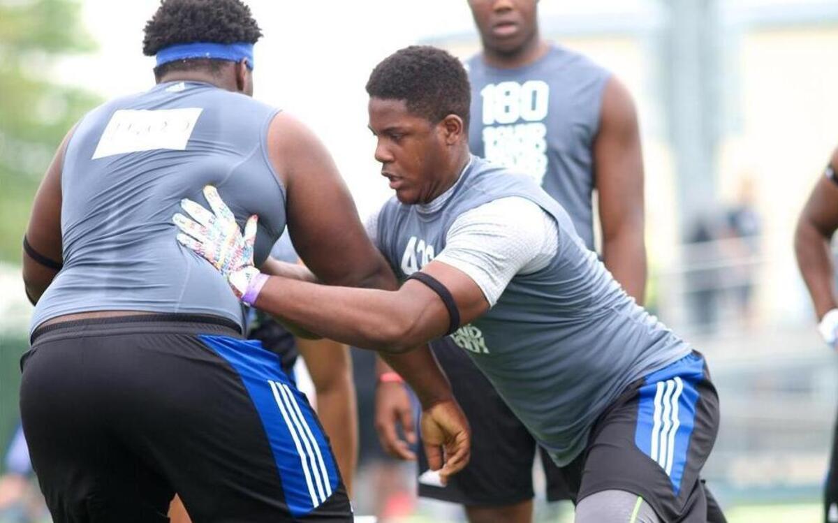
Xavier Kelly
