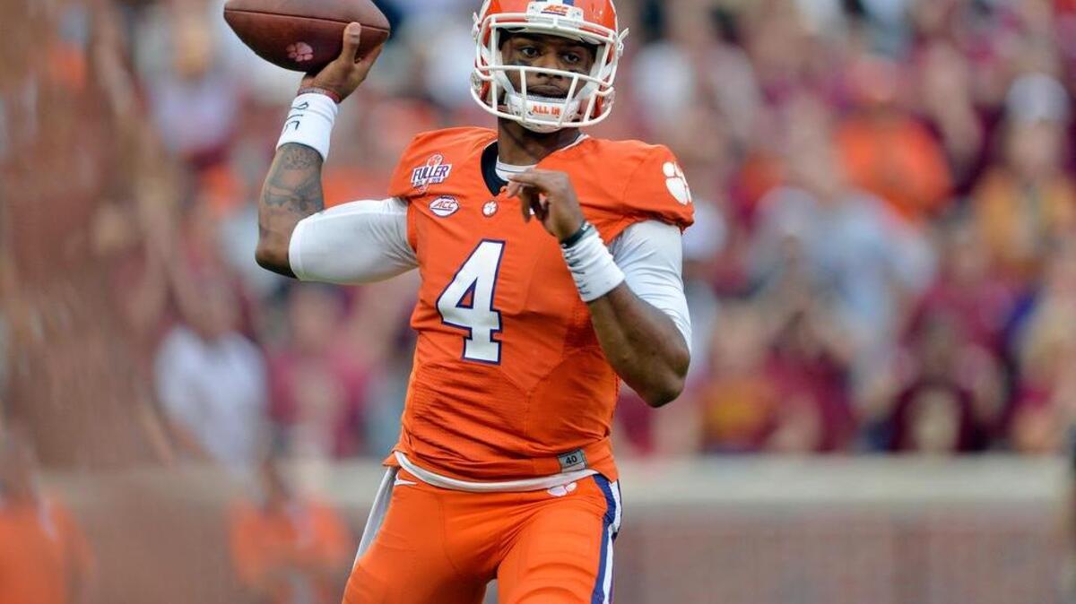 Clemson’s Deshaun Watson is making a late push to keep the Heisman Trophy in a quarterback’s hands.