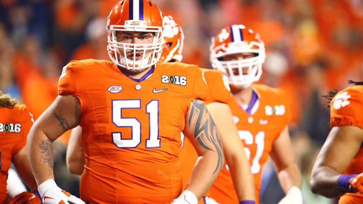 Clemson Tigers offensive lineman Taylor Hearn (51)