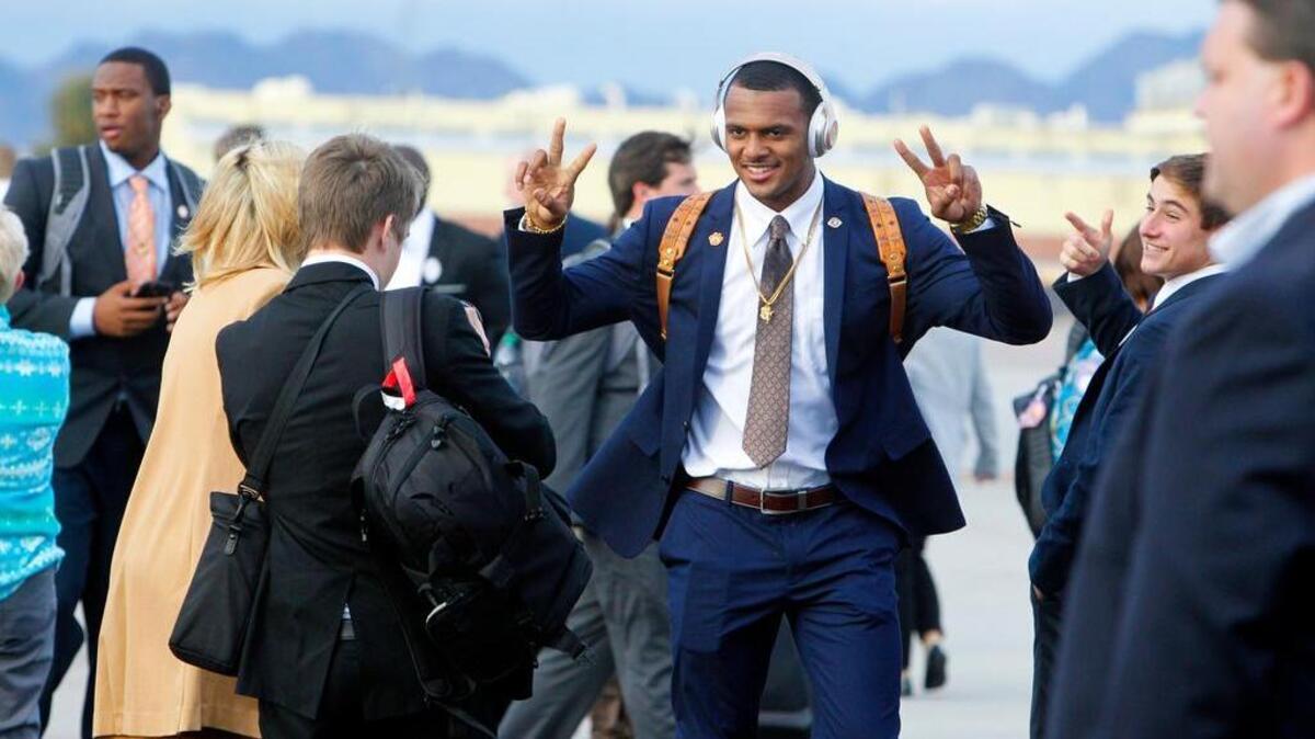 Clemson and Deshaun Watson arrived at Phoenix Sky Harbor Executive Terminal, in Phoenix, Ariz., on Friday.