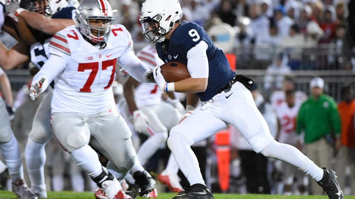 Ohio State defensive tackle Michael Hill (77)