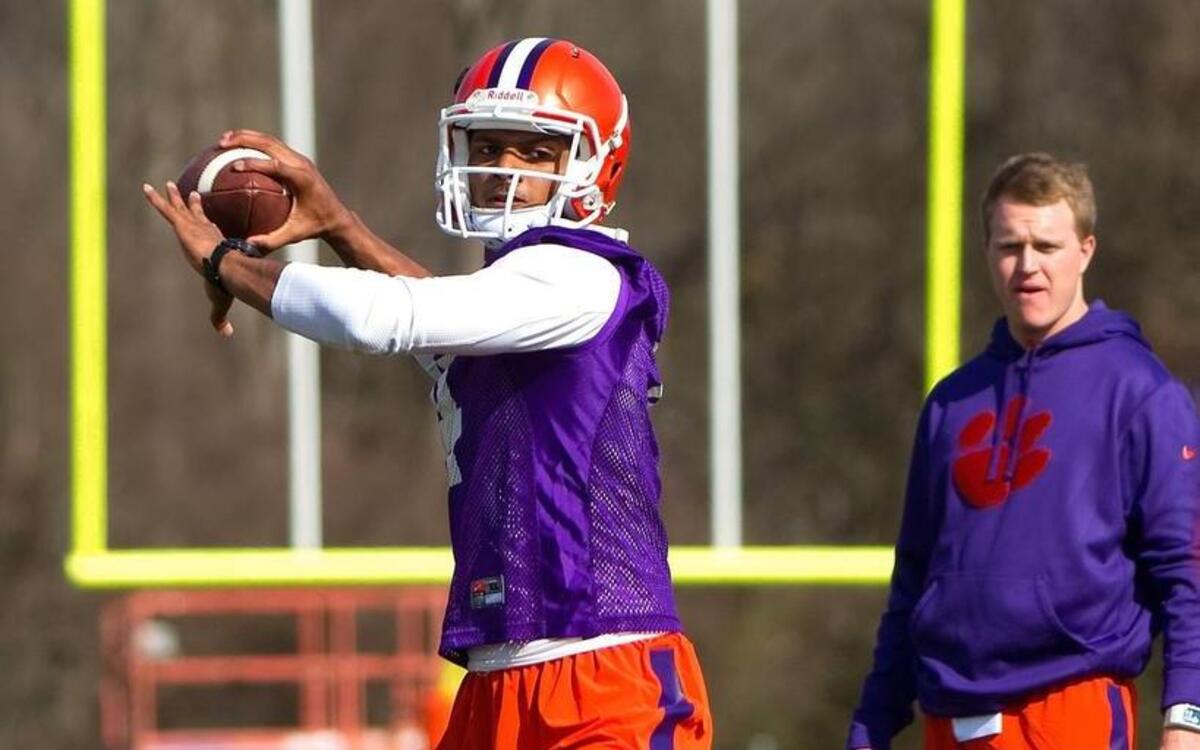 
Clemson quarterback Deshaun Watson works out during spring practice. All signs point to Watson being fully recovered from his knee injury that forced him to have surgery nine months ago.
