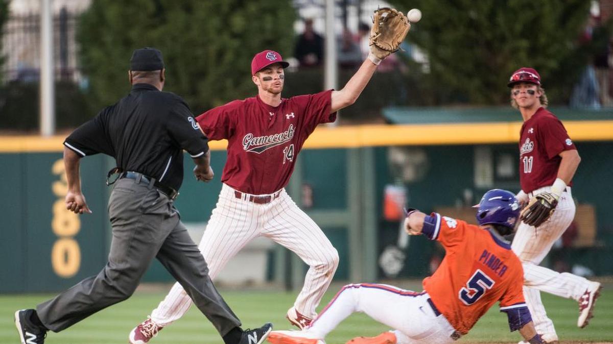 Clemson and South Carolina are ranked in Collegiate Baseball’s preseason poll.