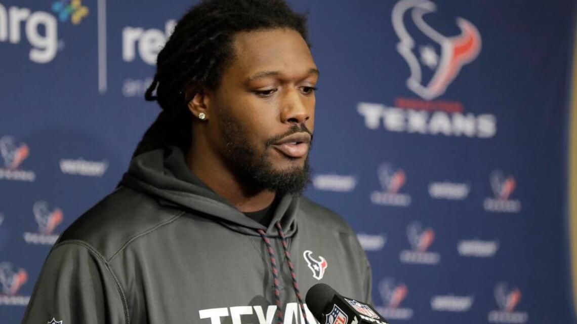 Gamecocks in the NFL: Clowney notches fourth sack