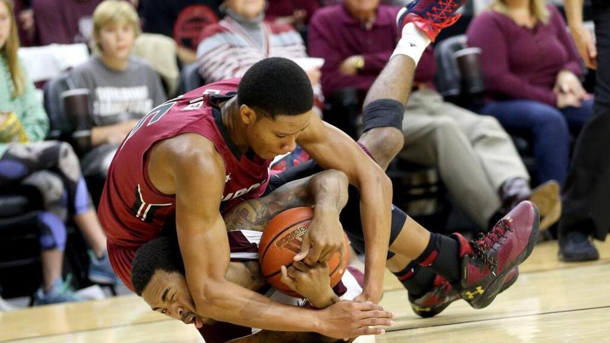P.J. Dozier had a highlight-reel dunk as South Carolina got a season-highlight win.