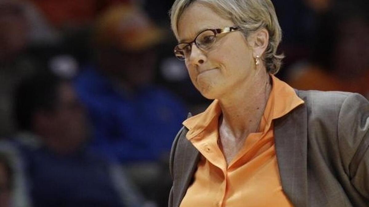 Holly Warlick and Tennessee suffered through the worst season in program history last year ... yet still made the Elite Eight.