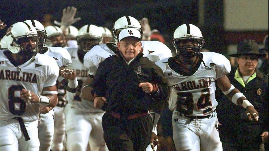 Which was the worst USC football team?