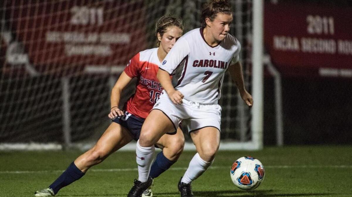 South Carolina's Savannah McCaskill (7) dribbles the ball during an NCAA college soccer game against Ole Miss.