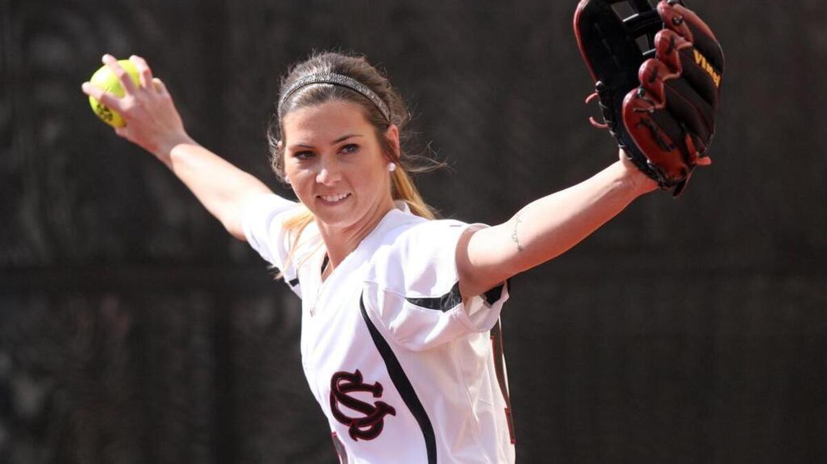 South Carolina softball's Jessica Elliott is 9-0 on the season.
