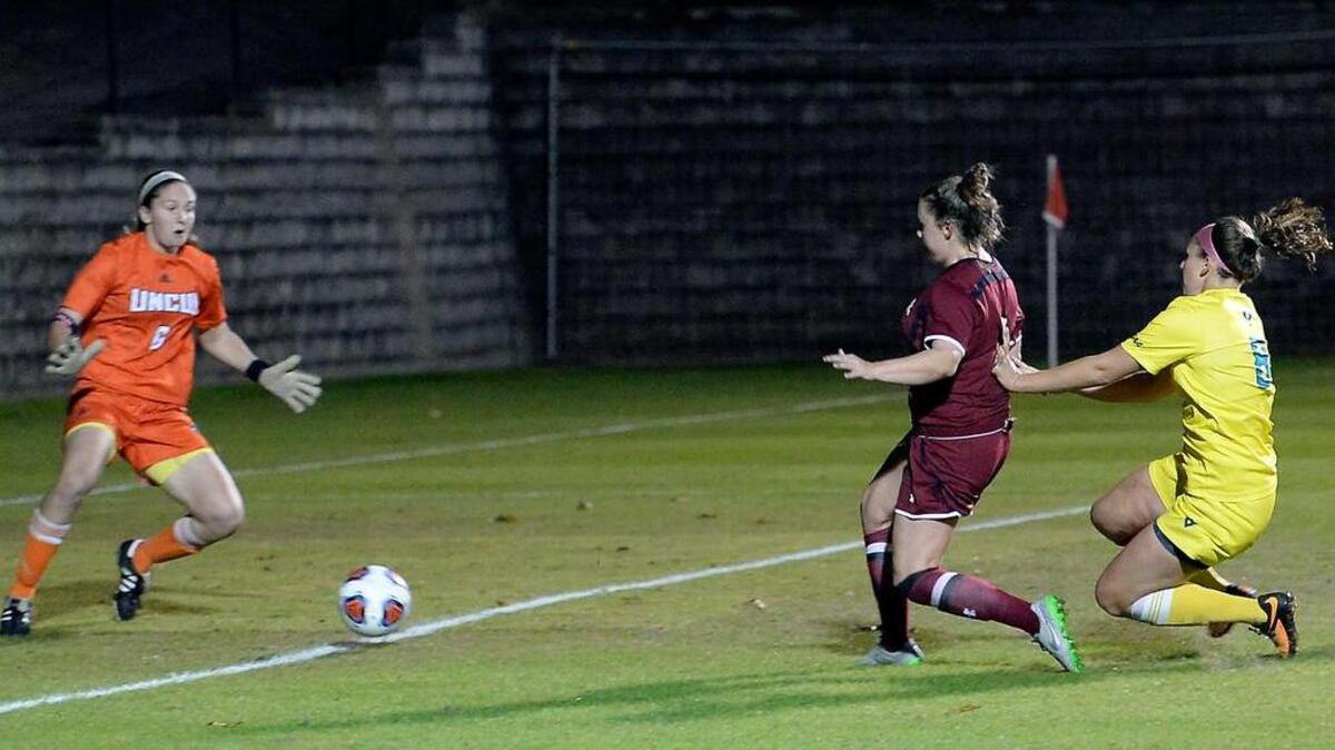 USC’s Savannah McCaskill attempts a shot Friday against UNCW.